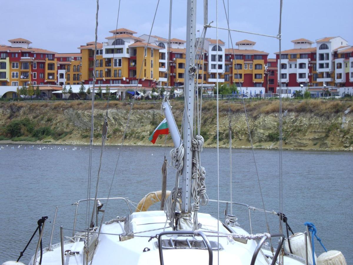 Apartment Studio Deluxe Marina Cape 4 Stars Resort 33 5 Aheloy Exterior photo